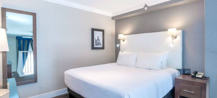 桑德曼经典埃德蒙顿南酒店(Sandman Signature Edmonton South Hotel)图片