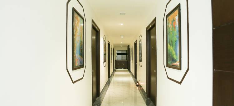 Treebo C 广场(Treebo C Plaza)图片