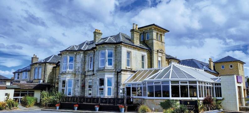 费尔菲尔德别墅酒店(Fairfield House Hotel)图片