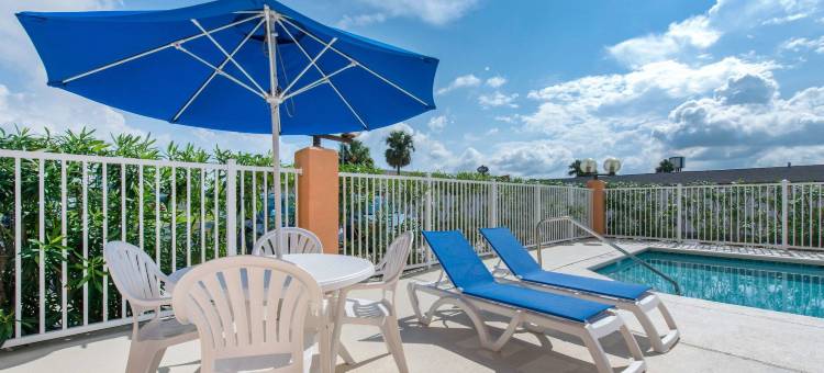 基西米-南布埃纳文图拉湖舒适酒店(Comfort Inn Kissimmee-Lake Buena Vista South)图片