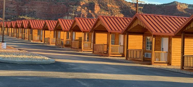 红峡谷小屋(Red Canyon Cabins)图片