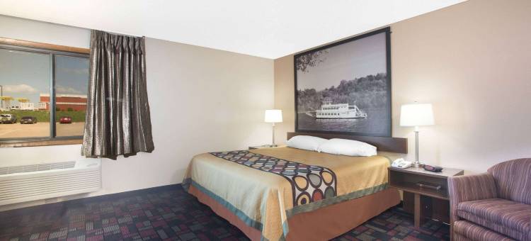 布恩维尔速8酒店(Super 8 by Wyndham Boonville)图片