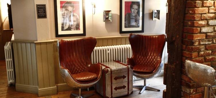 铃铛和瓶子酒店(The Bell and Bottle)图片