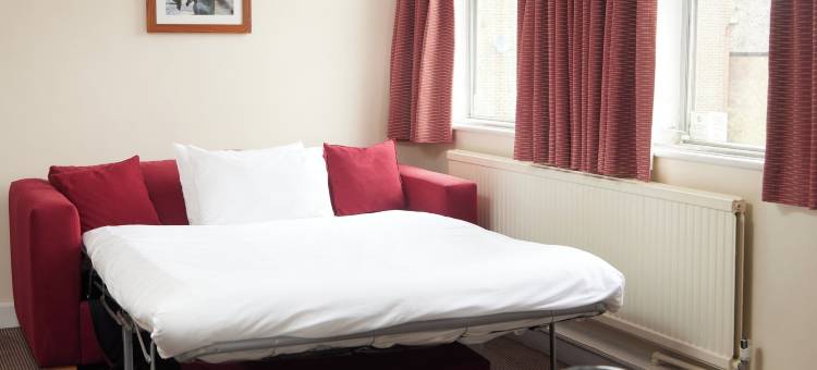 白鹿晚安旅店(The White Hart Inn by Greene King Inns)图片