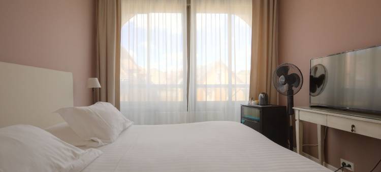 雷诺尔酒店(Hotel le Renoir)图片