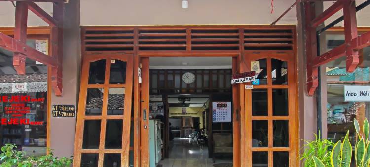 玛琍奥波罗瑞吉基清真家庭旅馆-RedDoorz旗下(Spot on 91911 Rejeki Homestay Syariah Malioboro)图片