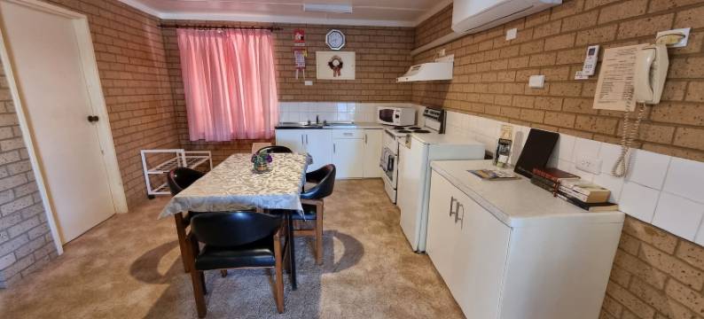 龙柏汽车旅馆(Lone Pine Motel)图片