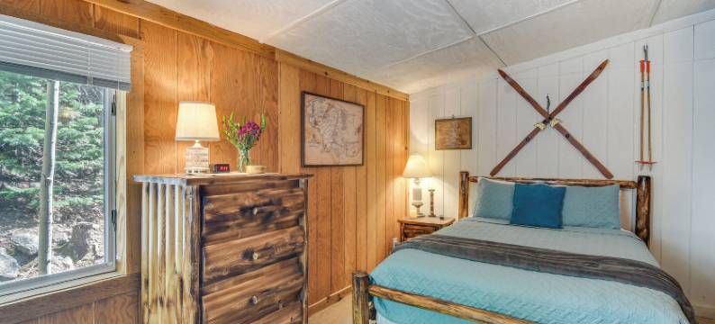 清溪小屋：霍比特人的度假屋！(Cabin on Clear Creek A Hobbits Retreat!)图片