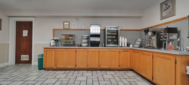 奥本红狮套房酒店(Red Lion Inn & Suites Auburn)图片