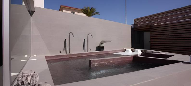 拉斯塞雷纳斯康塔布里科海水浴酒店(Hotel Thalasso Cantabrico Las Sirenas 4 Superior)图片