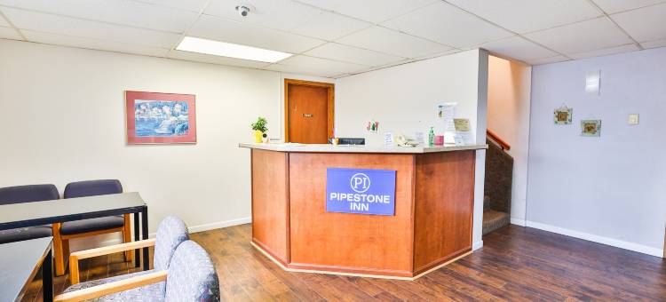 OYO Hotel Pipestone MN, 坎特伯雷公园(OYO Hotel Pipestone MN, Canterbury Park)图片