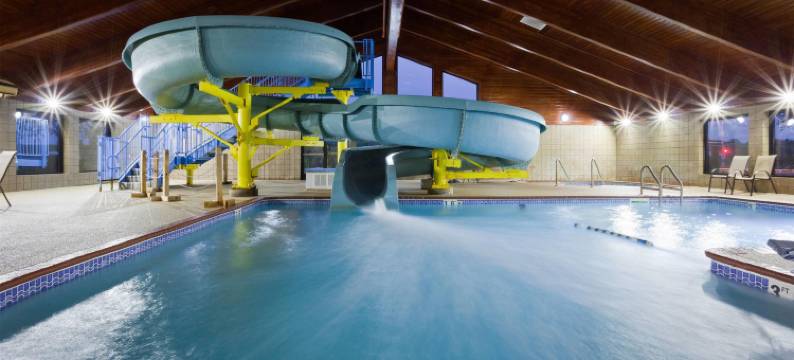 沙科皮美吟温德姆酒店-近坎特伯雷公园(AmericInn by Wyndham Shakopee Near Canterbury Park)图片