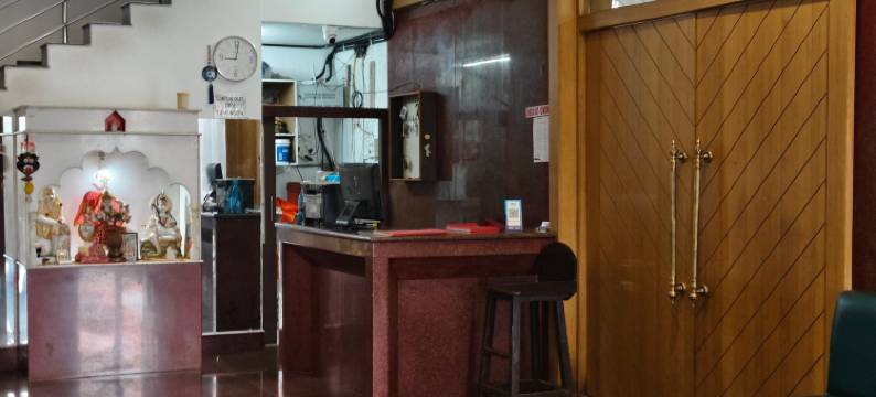 拉贾斯坦拉贾瓦迪酒店及餐厅(Rajasthani Rajwadi Hotel & Restaurant)图片