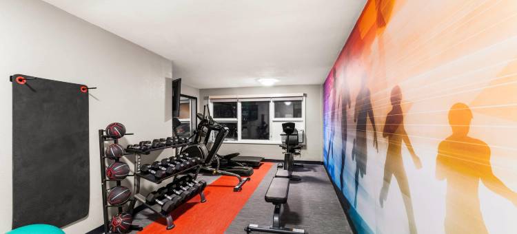 莱茵兰德戴斯市中心凯隆波因特酒店(Clarion Pointe Rhinelander Downtown)图片