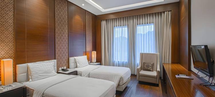 阿琼大酒店(Grand Arjuna Hotel)图片
