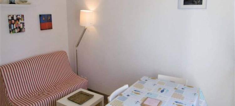 Houses & Villas for 5 People图片