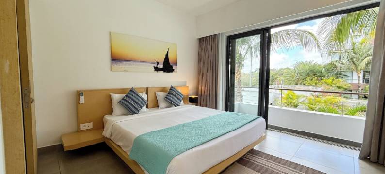 附带 LOV 的乔伊斯莱班酒店(Choisy les Bains with Lov)图片