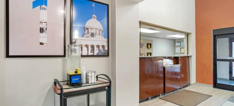 利文斯顿舒适酒店(Comfort Inn)图片