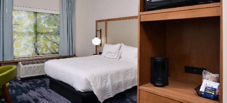 坎图万枫套房酒店(Fairfield Inn & Suites Canton)图片