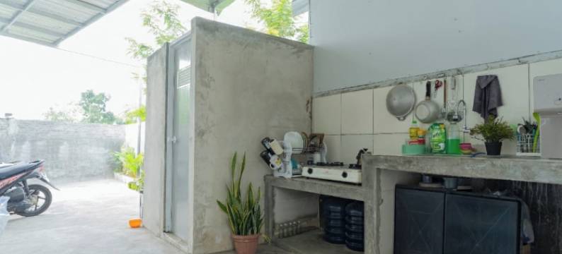 ELBA旅馆靠近UNNES，由ARBA提供(ELBA Guesthouse Near UNNES By ARBA)图片