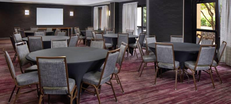 安尼斯顿牛津万怡酒店(Courtyard Anniston Oxford)图片