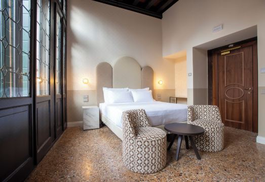 Hotel de l'AlboroOver view