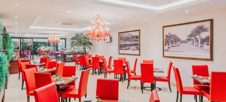 展玉费卢西吉诺酒店(Gino Feruci Cianjur)图片