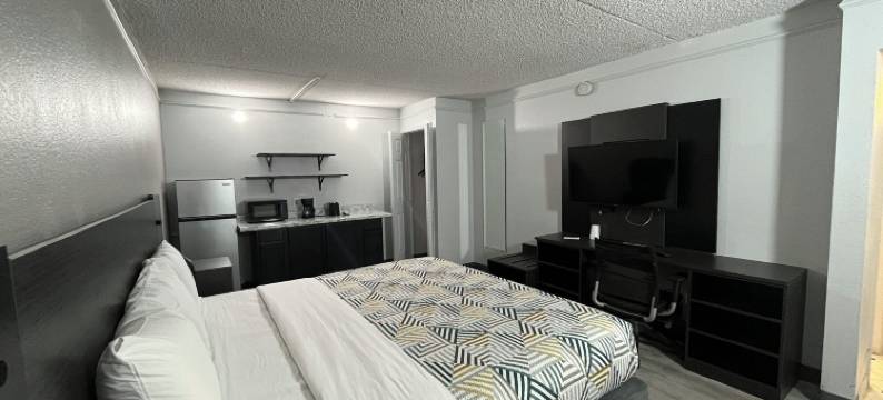 Studio 6 凤凰城, 亚利桑那州 - 市中心(Studio 6 Phoenix, AZ Midtown)图片