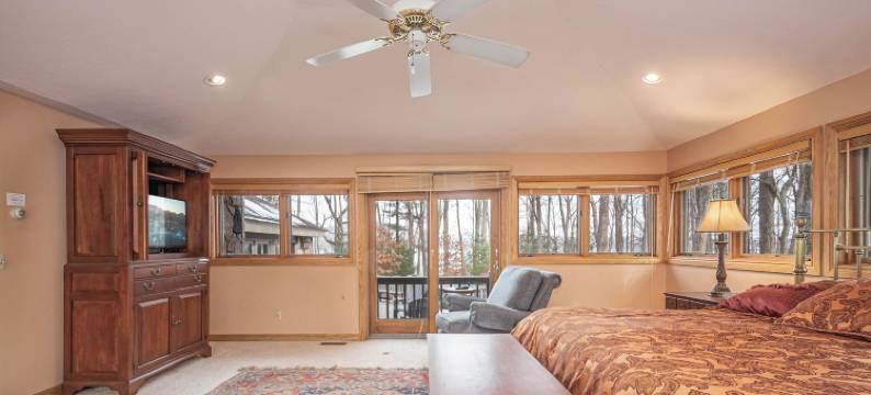 泰勒梅德深溪的约翰尼苹果种子(Johnny Appleseed)图片