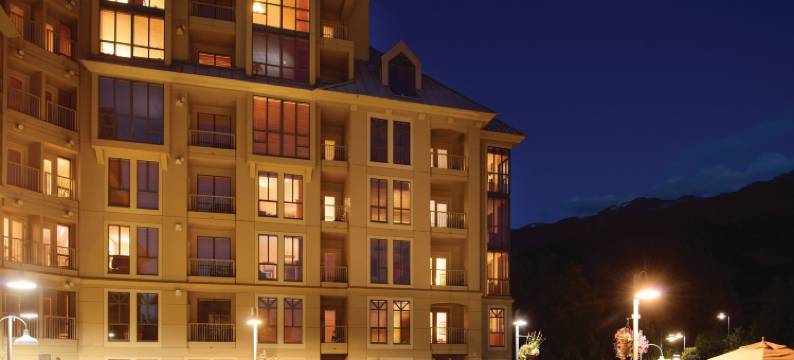 惠斯勒山泛太平洋度假村(Pan Pacific Whistler Mountainside)图片