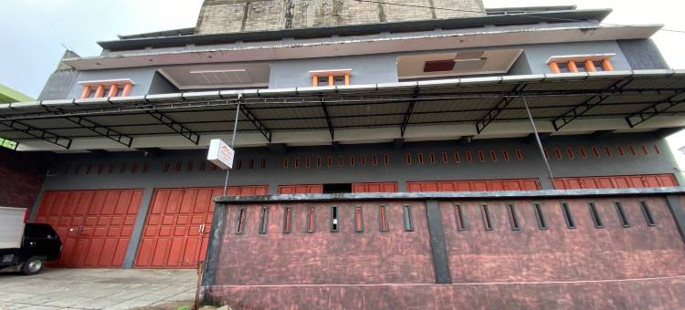 Hotel O 尼安伊斯兰公寓靠近Pertamina 74.91657马蒂罗塔西加油站(Hotel O Kost Nian Syariah Near Spbu Pertamina 74.91657 Mattirotasi Sidrap)图片