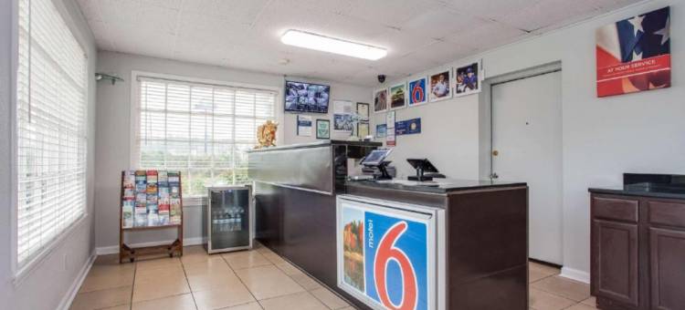 南卡罗来纳沃尔特伯勒6号汽车旅馆(Motel 6 Walterboro, SC)图片