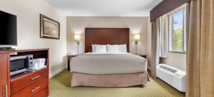 克拉克默斯 - 波特兰凯艺套房酒店(Quality Inn & Suites Clackamas - Portland)图片