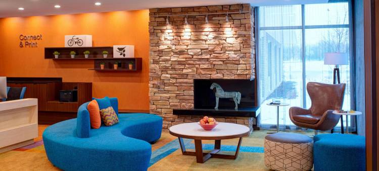 安娜堡伊普西兰蒂万枫酒店及套房(Fairfield Inn & Suites Ann Arbor Ypsilanti)图片