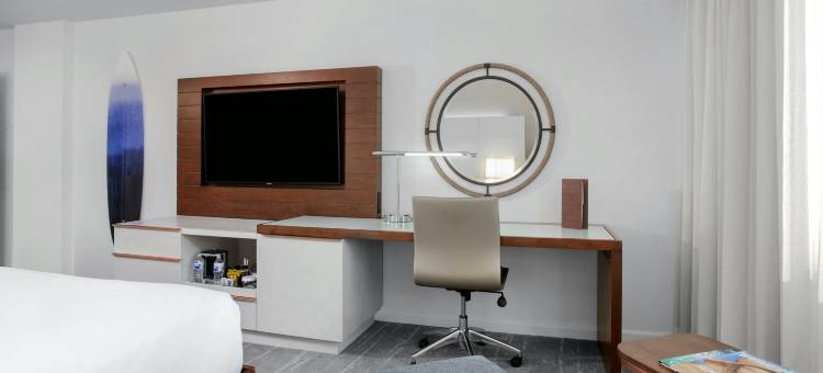 迪尔菲尔德海滩博卡拉顿希尔顿逸林酒店(DoubleTree by Hilton Deerfield Beach Boca Raton)图片