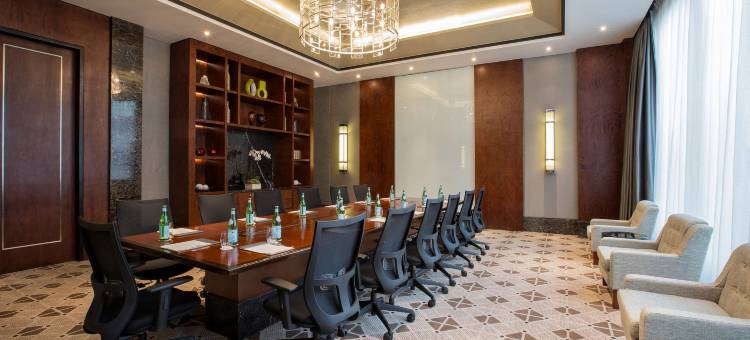 马卡蒂钻石公寓式酒店(Makati Diamond Residences)图片