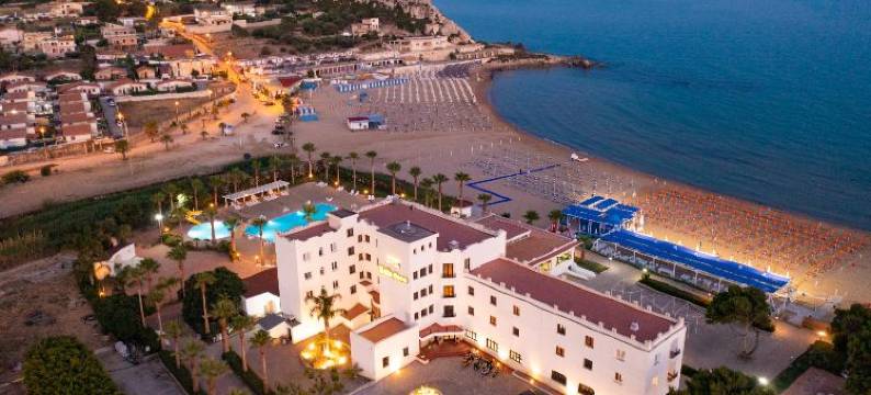 巴伊亚奥罗酒店(Hotel Baia d'Oro)图片