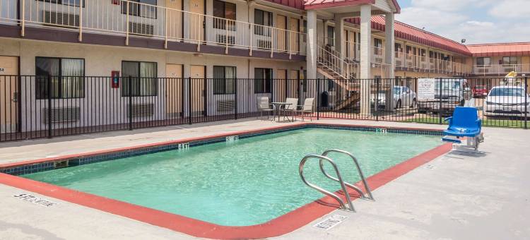 德克萨斯梅斯基特 - 罗迪奥 - 会议中心 6 号汽车旅馆(Motel 6 Mesquite, TX - Rodeo - Convention Ctr)图片