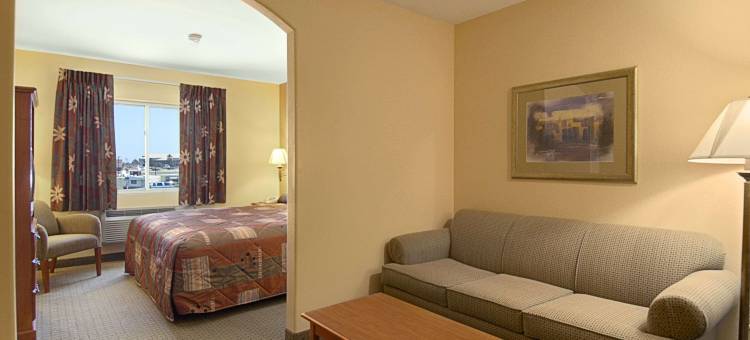 托皮卡-福布斯登陆温德姆速8酒店(Super 8 by Wyndham Topeka at Forbes Landing)图片