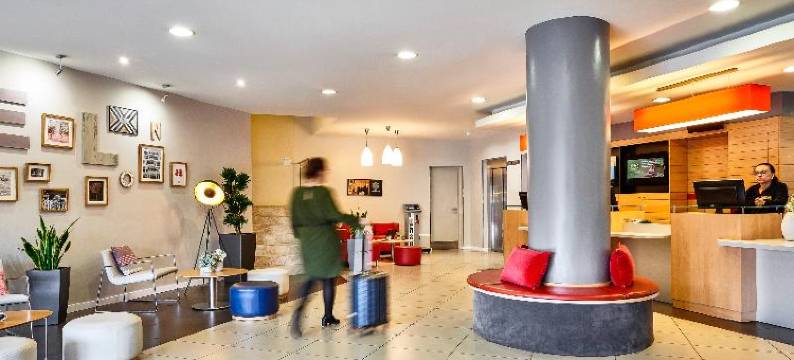 宜必思巴塞罗那玛瑞迪那酒店(Ibis Barcelona Meridiana)图片