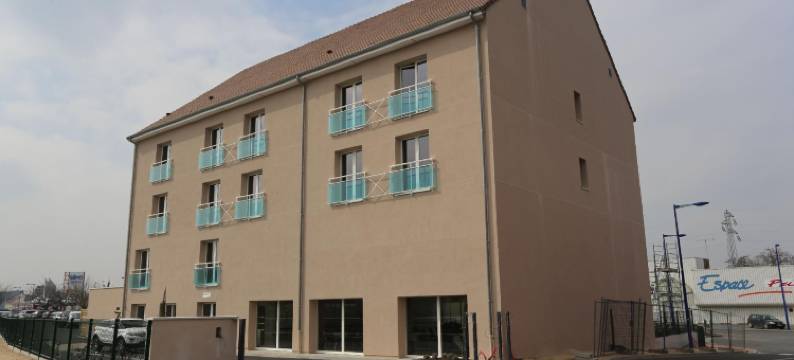 蒙特塞奥雷斯米内斯科尼内酒店(Le Konine - Hotel & Bar & Restaurant)图片