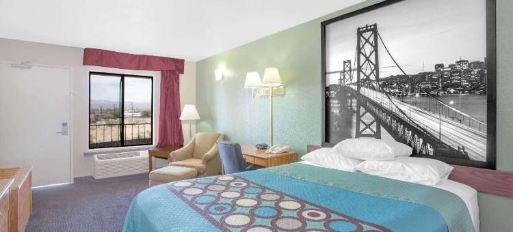 巴斯托温德姆速8酒店(Super 8 by Wyndham Barstow)图片