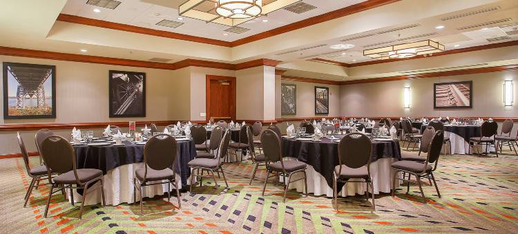 Holiday Inn 大学广场，草地滚球场(Holiday Inn University Plaza-Bowling Green)图片