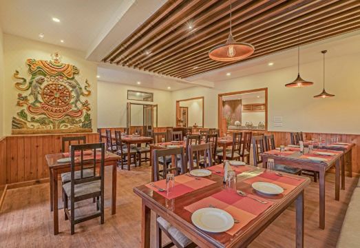 Sterling Park Kalimpong Hotel Overview