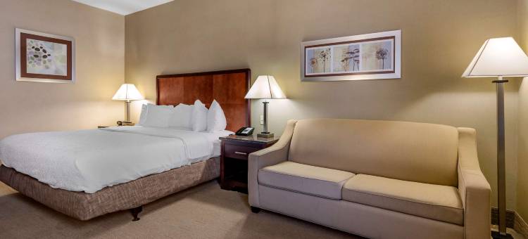 狩猎岭贝斯特韦斯特优质酒店(Best Western Plus Inn at Hunt Ridge)图片