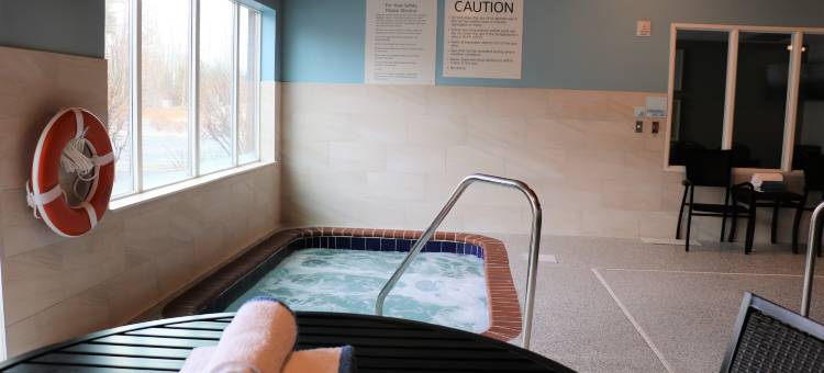 马凯特套房酒店(Holiday Inn Express & Suites Marquette)图片