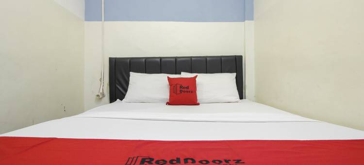 红门酒店-近美娜多贝塞斯达(RedDoorz Near Bethesda Manado)图片