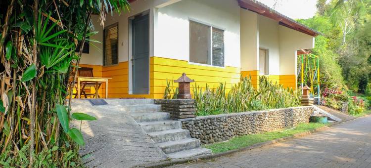 红多兹酒店-近科彭STAB塞伦德拉(RedDoorz Near Stab Syailendra Kopeng)图片