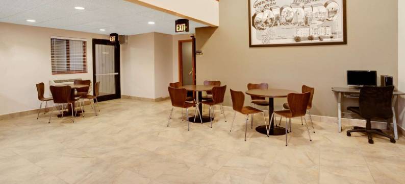 朗蒙特-德尔卡米诺温德姆速8酒店(Super 8 by Wyndham Longmont/Del Camino)图片