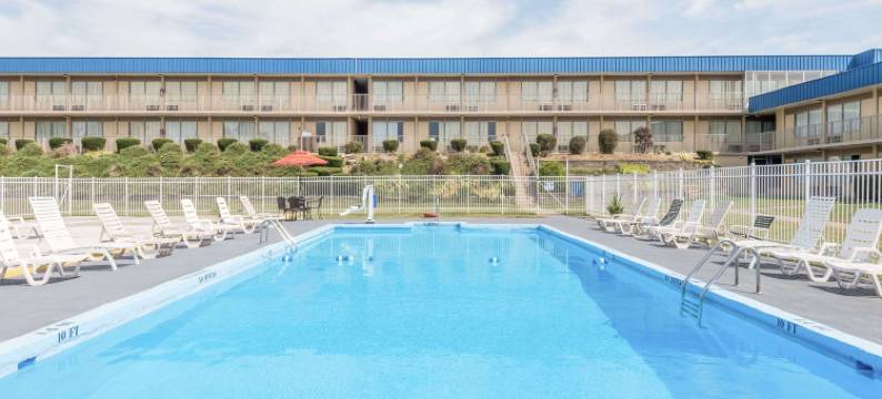 圣克莱尔斯维尔戴斯酒店(Days Inn by Wyndham St Clairsville)图片